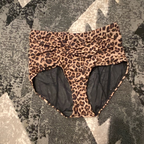 SOLD! TORRID leopard swim bottoms - Picture 4 of 5